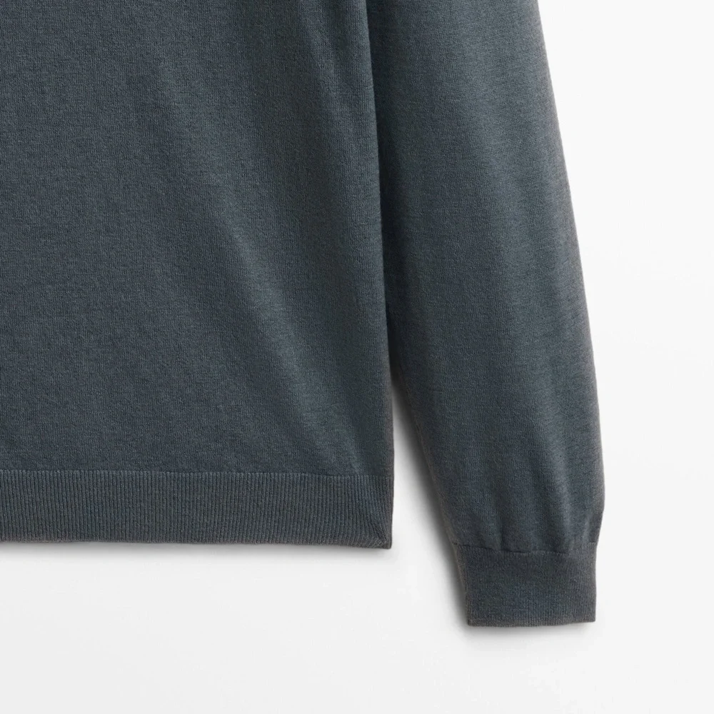 NWT. Massimo Dutti Man Gray Merino Wool/Cashmere Crew Neck Sweater. Size L.